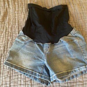 Ava and Alex denim maternity shorts large